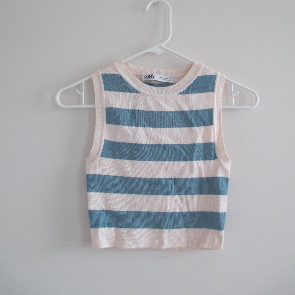 Zara Cropped Knit Top in Ecru/Blue